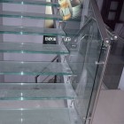 Прозрачная стеклянная лестница фото 